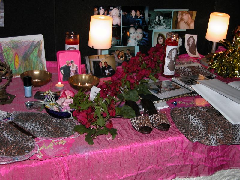 ../Images/Robert ring memorial at rudolphos 045.jpg